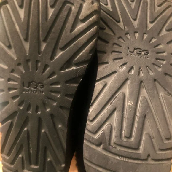 Ugg Australia Bailey boots (black) sz 7 - Picture 8 of 14